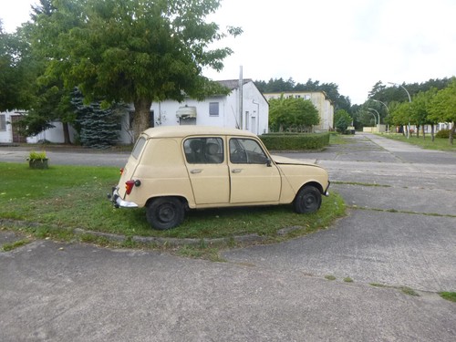 Renault oldtimer auto - oldtimer,